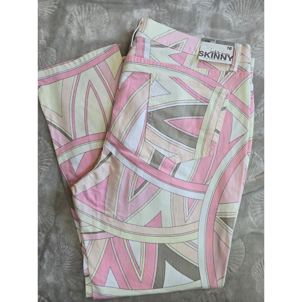 New York & Company Skinny Ankle Jean Low Rise Geometric Print Pink Size 16 NWT